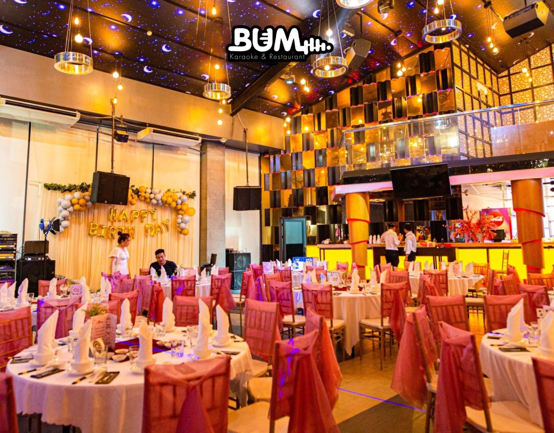 Sảnh tiệc phía trong của nhà hàng BUM